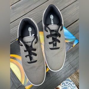 Heelys Launch Grey Mens Wheeled Shoes- Size 11